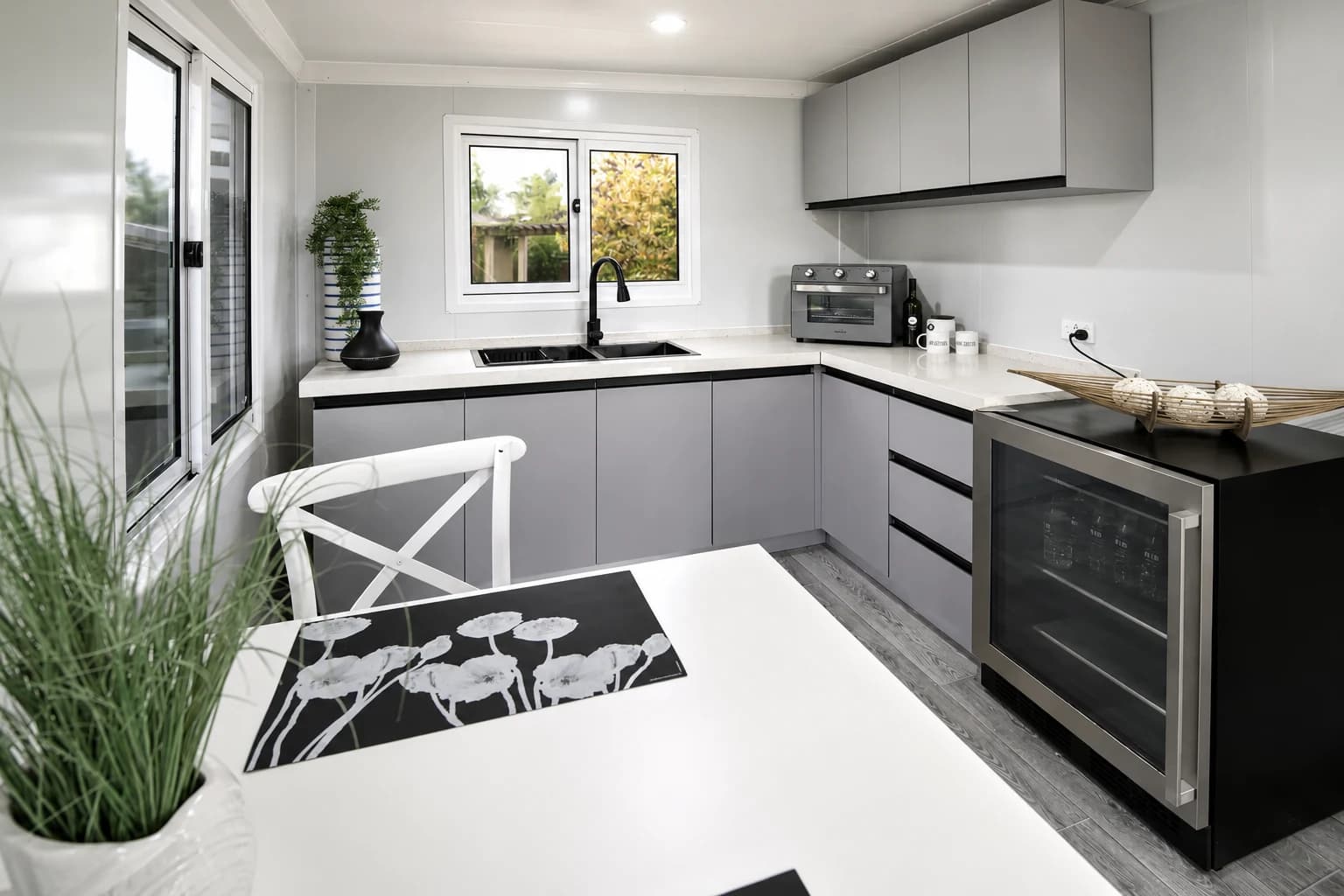 The Aspect — interior view 3